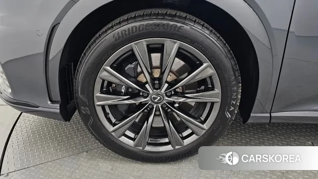 Lexus RX500h 5th generation id 3565849 из Кореи 14