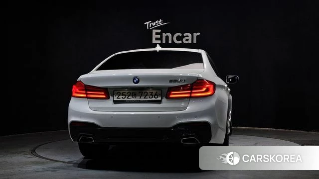 BMW 5 Series (G30) id 3808358 из Кореи 14