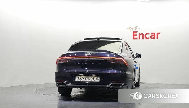 Hyundai The New Grandeur IG id 4746366 из Кореи 34