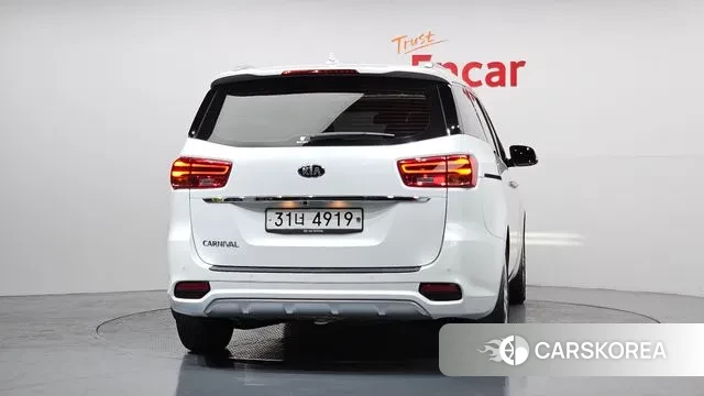 Kia The New Carnival id 3661575 из Кореи 14