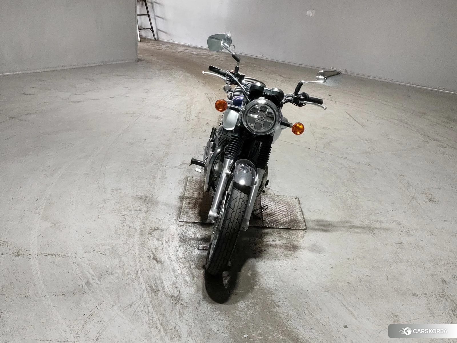 Проданный Kawasaki W800 2019 из Японии