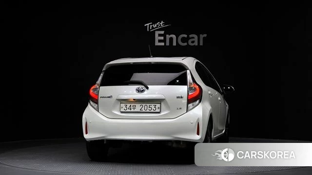 Toyota Prius C id 3834701 из Кореи 14