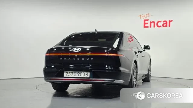 Hyundai Grandeur Hybrid (GN7) id 3426725 из Кореи 14