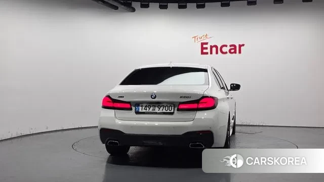 BMW 5 Series (G30) id 3031964 из Кореи 14