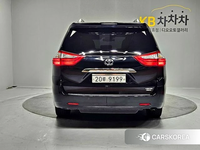 Toyota Sienna id 3955928 из Кореи 14