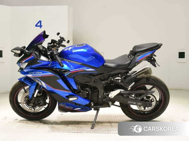 Проданный Kawasaki ZX-4R SE 2024 из Японии