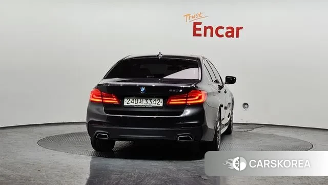 BMW 5 Series (G30) id 3789044 из Кореи 14