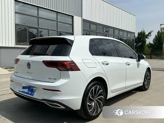 Volkswagen Golf 2024 Белый из Китая, фото 4