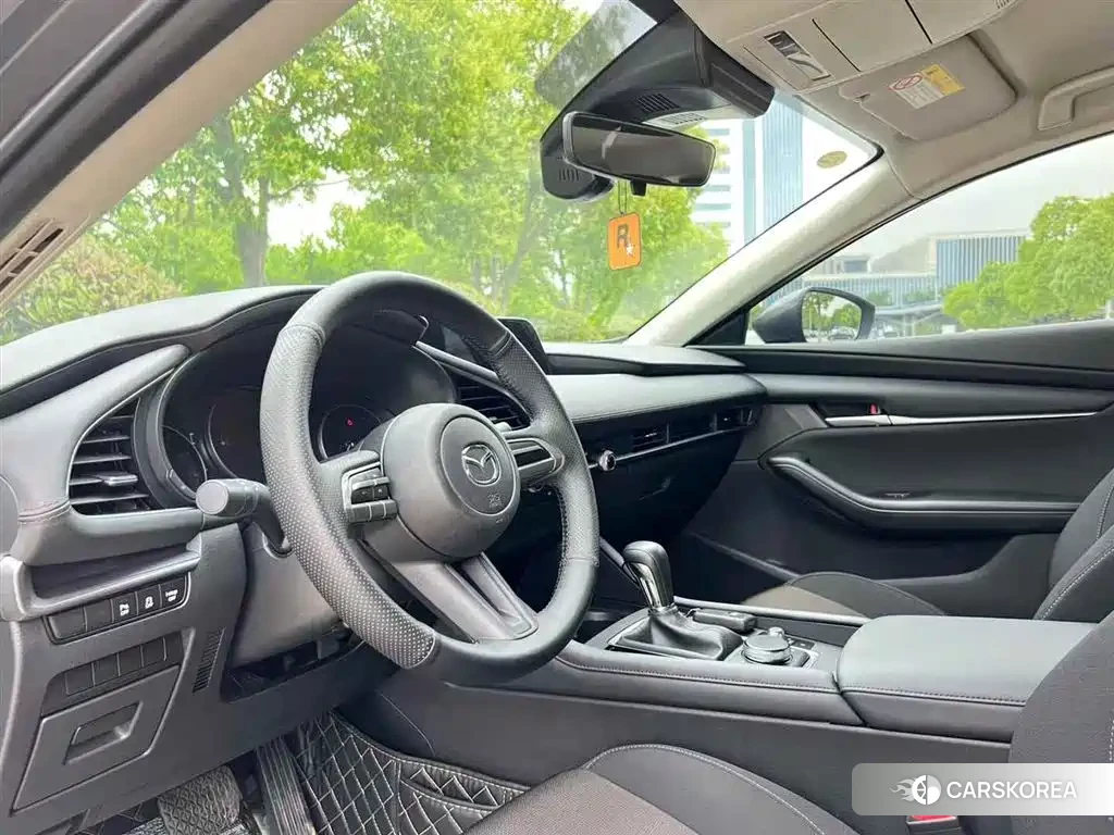 Mazda 3 2023 Silver/gray из Китая, фото 4