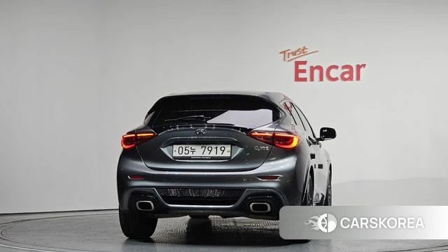 Infiniti Q30 id 4310778 из Кореи 23