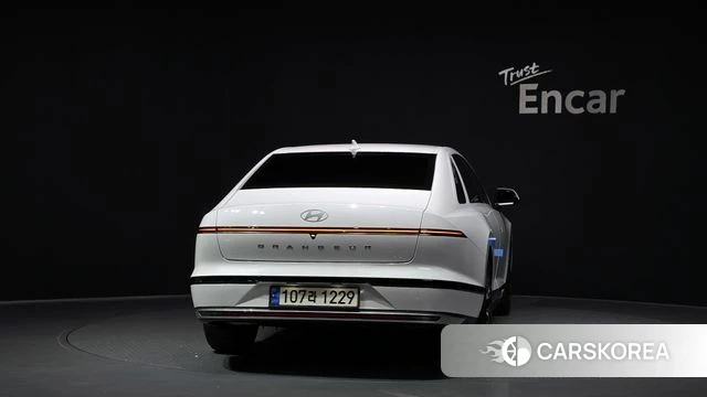Hyundai Grandeur (GN7) id 4422334 из Кореи 27