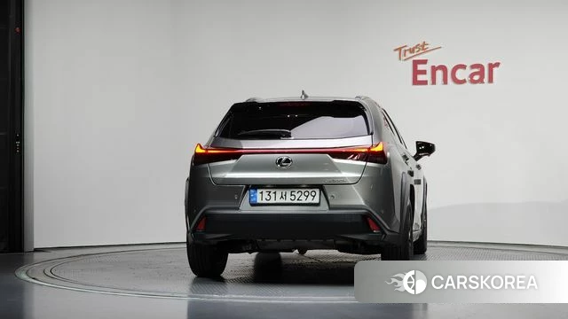 Lexus UX300h id 4427241 из Кореи 27