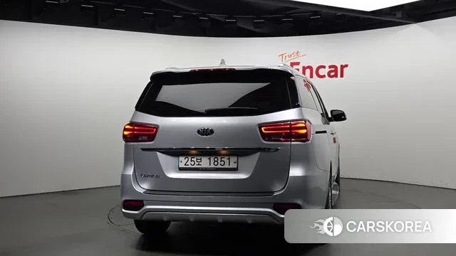 Kia The New Carnival id 3203731 из Кореи 14