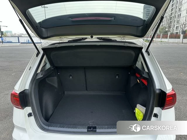 Volkswagen Tuyue id 4236332 из Китая 16