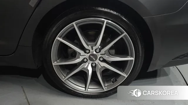 Genesis The New G70 id 3759150 из Кореи 14