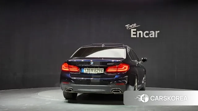 BMW 5 Series (G30) id 3459378 из Кореи 14