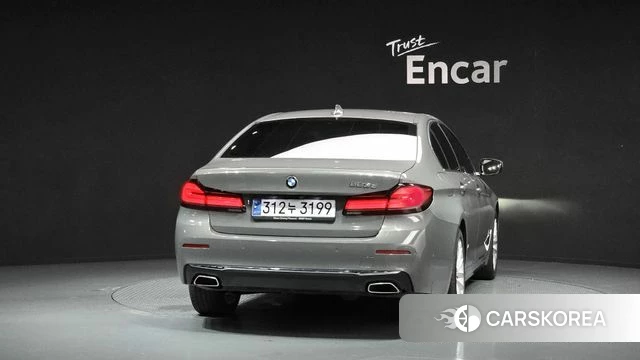BMW 5 Series (G30) id 4562452 из Кореи 14