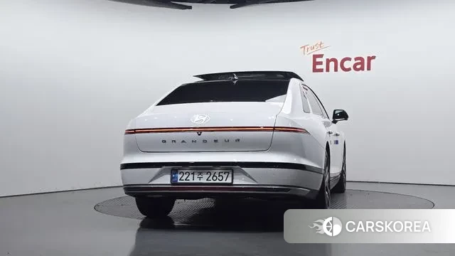 Hyundai Grandeur (GN7) id 3776160 из Кореи 14