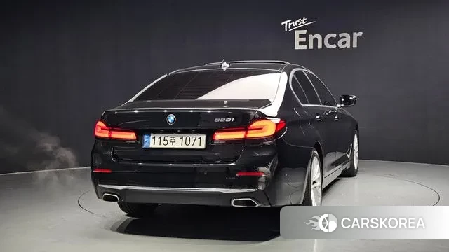 BMW 5 Series (G30) id 3407264 из Кореи 14