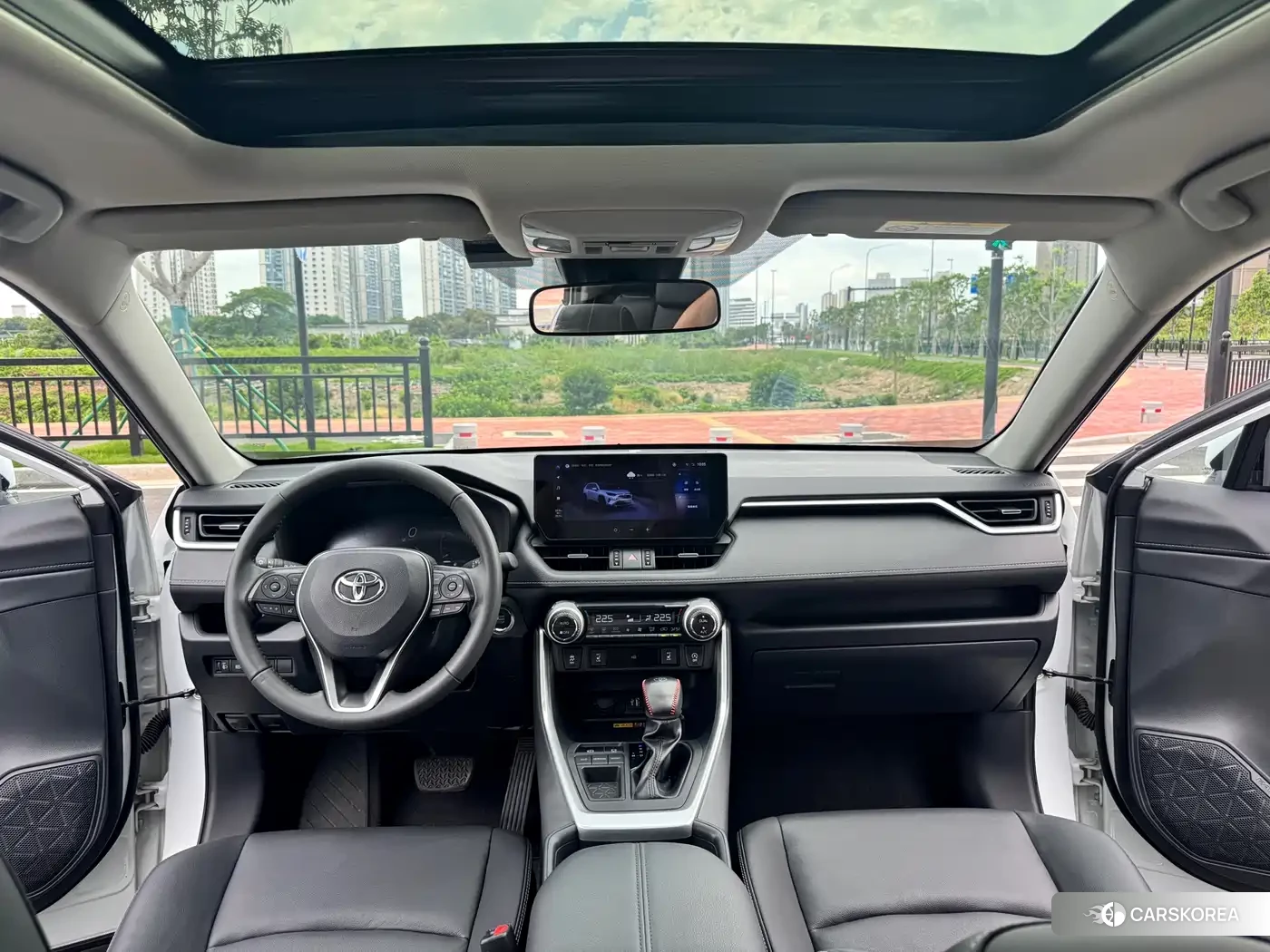 Toyota RAV4 id 4644609 из Китая 9