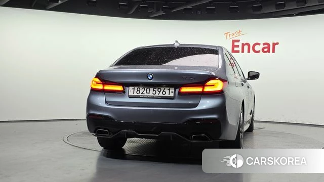 BMW 5 Series (G30) id 4610595 из Кореи 14