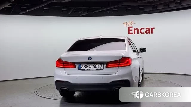 BMW 5 Series (G30) id 3013152 из Кореи 14