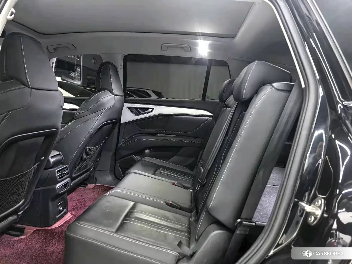 Audi Q5L 2025 Черный из Китая, фото 4