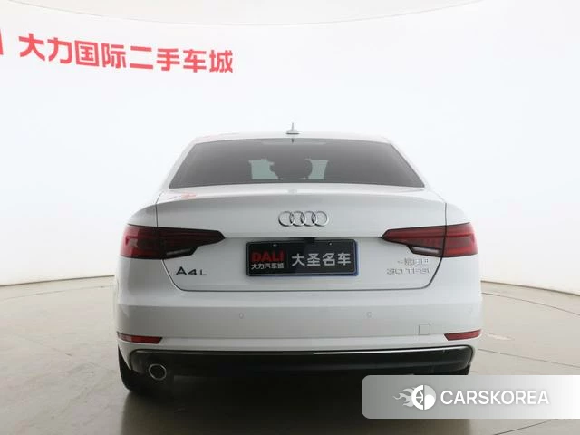 Audi A4L id 4210375 из Китая 10