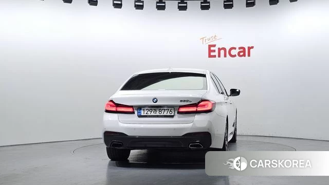 BMW 5 Series (G30) id 4283785 из Кореи 30