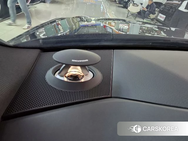 Audi A6L 2023 Черный из Китая, фото 6