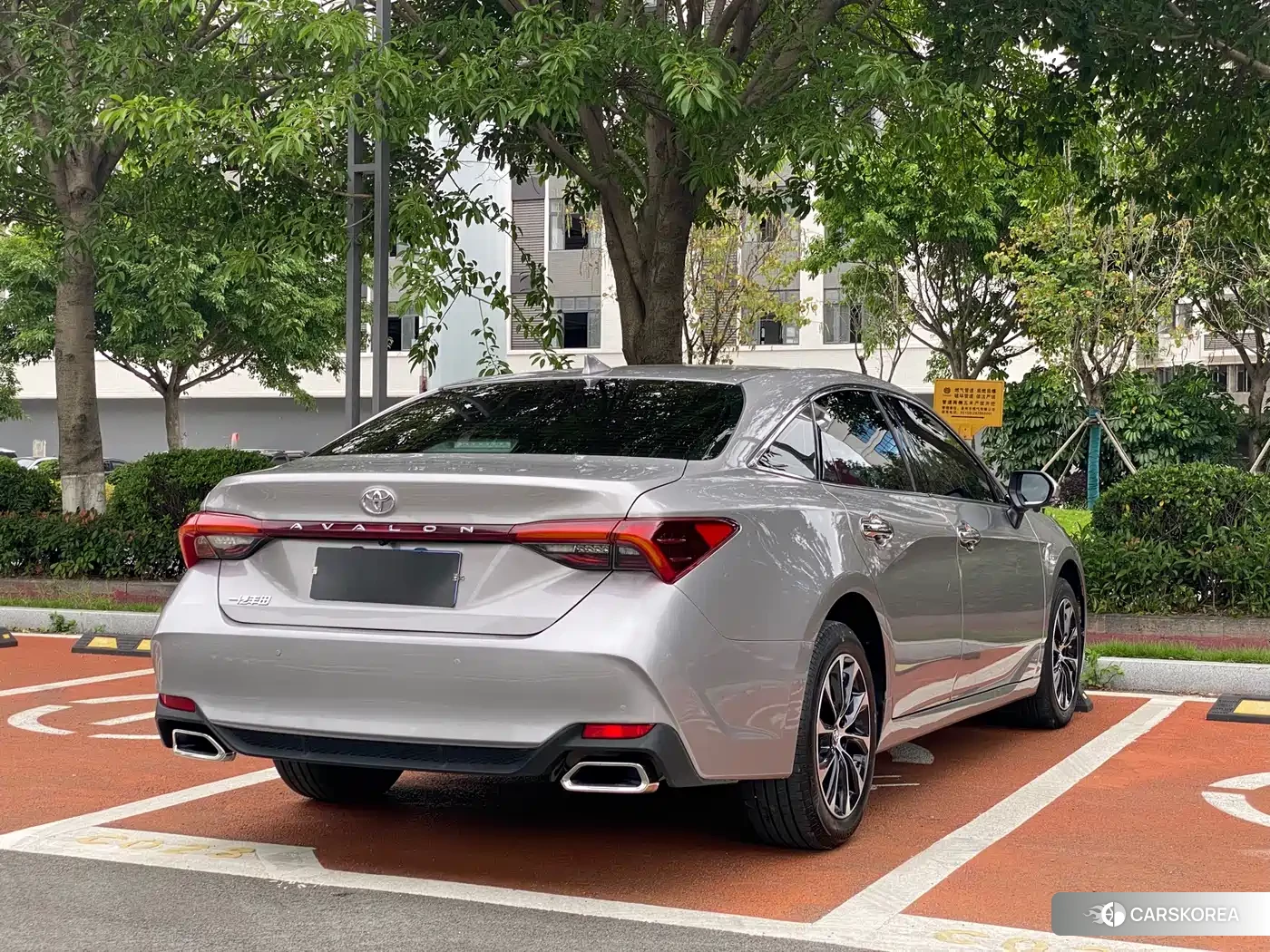 Toyota Avalon 2024 Silver/gray из Китая, фото 4