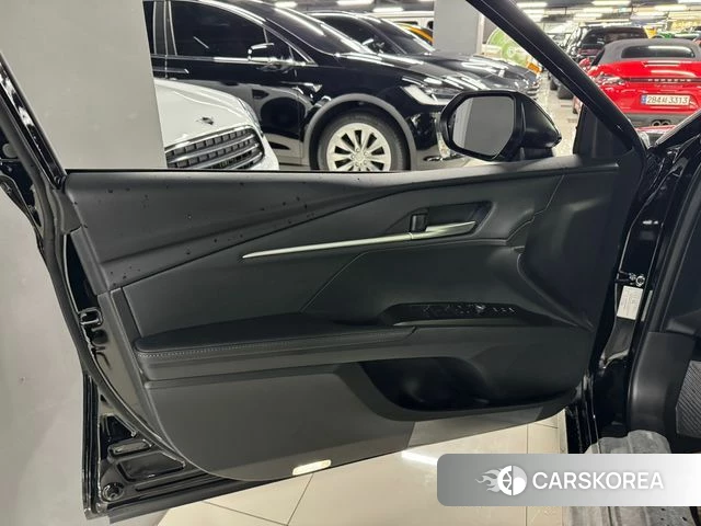 Toyota Camry (XV80) 2026 Черный из Кореи, фото 6