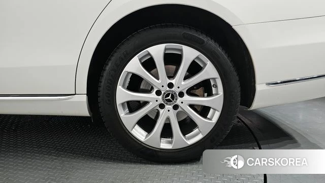 Mercedes-Benz E-Class W213 id 3795734 из Кореи 14