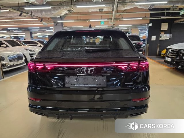 Audi Q8 (4M) 2026 Черный из Кореи, фото 4