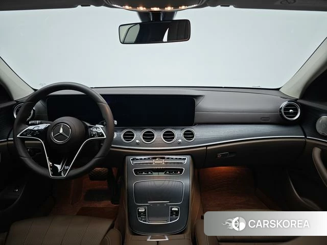 Mercedes-Benz E-class id 4260304 из Китая 14