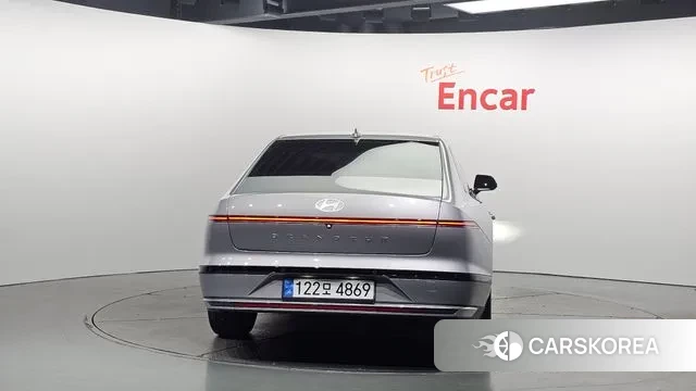 Hyundai Grandeur (GN7) id 2925504 из Кореи 14