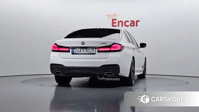 BMW 5 Series (G30) id 3373131 из Кореи 14