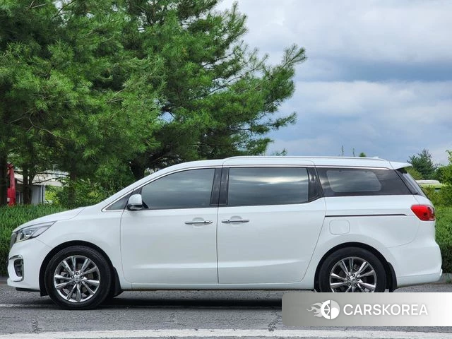 Kia The New Carnival id 4610338 из Кореи 14