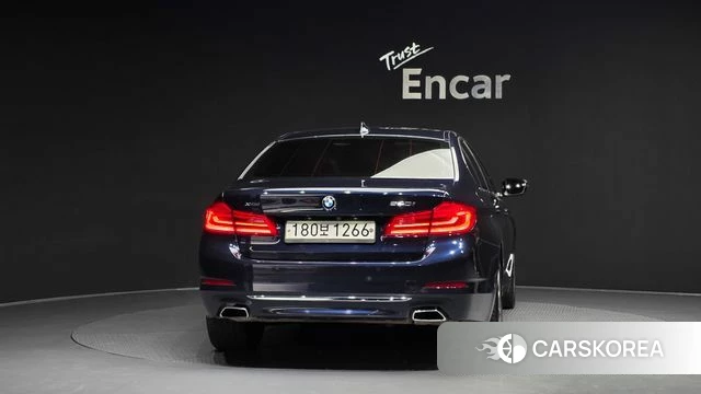 BMW 5 Series (G30) id 3820255 из Кореи 14