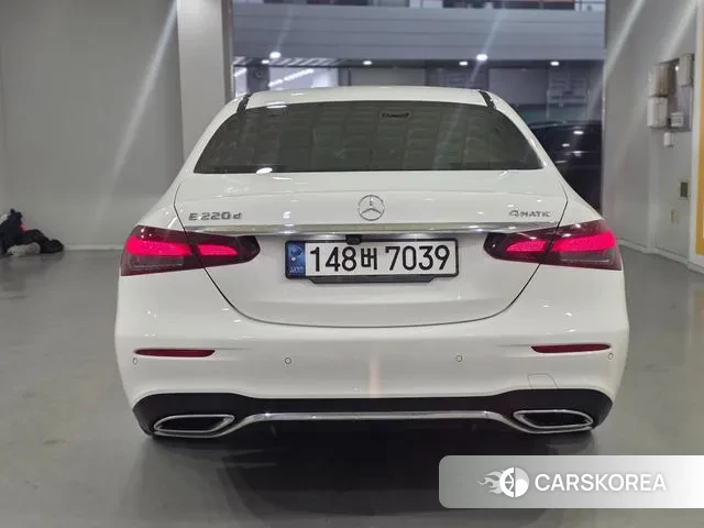 Mercedes-Benz E-Class W213 id 3611203 из Кореи 14