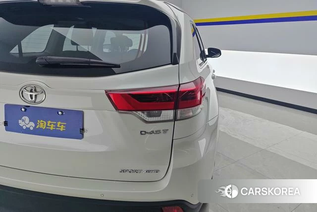 Toyota Highlander id 4236596 из Китая 11