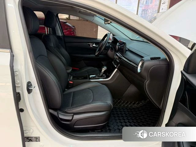 Kia K3 id 4263000 из Китая 17
