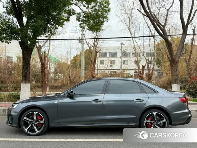 Audi A4L id 4260437 из Китая 15