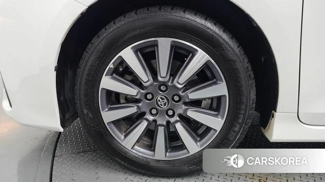 Toyota Sienna id 4417407 из Кореи 34