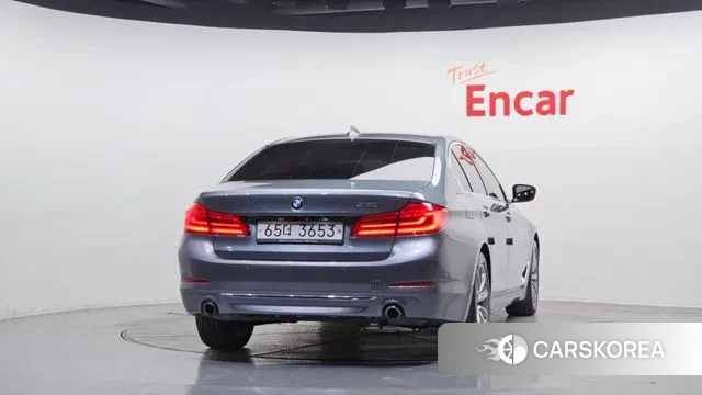 BMW 5 Series (G30) id 3761067 из Кореи 14