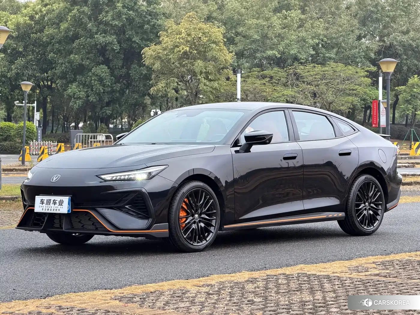 Chang'an Changan UNI-V id 4565207 из Китая 26