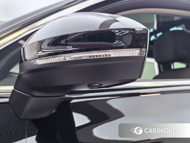 Volkswagen Touareg id 4274325 из Китая 14