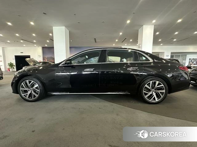 Mercedes-Benz E-class id 4306961 из Китая 9