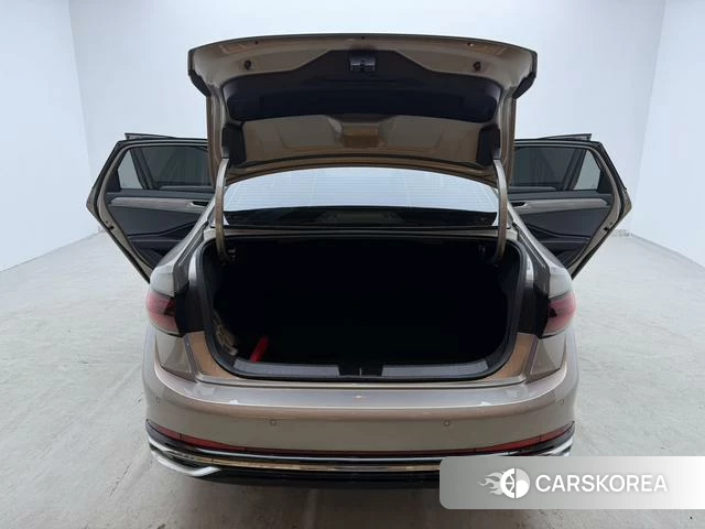 Volkswagen Sagitar id 4301523 из Китая 16