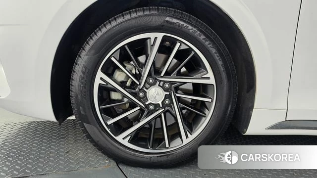 Hyundai The New Grandeur IG id 4872902 из Кореи 27